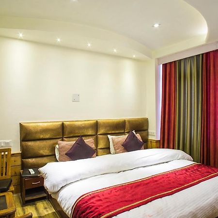 Hotel Sunrise Shimla Esterno foto