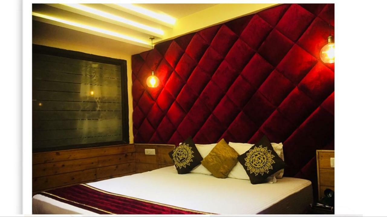 Hotel Sunrise Shimla Esterno foto